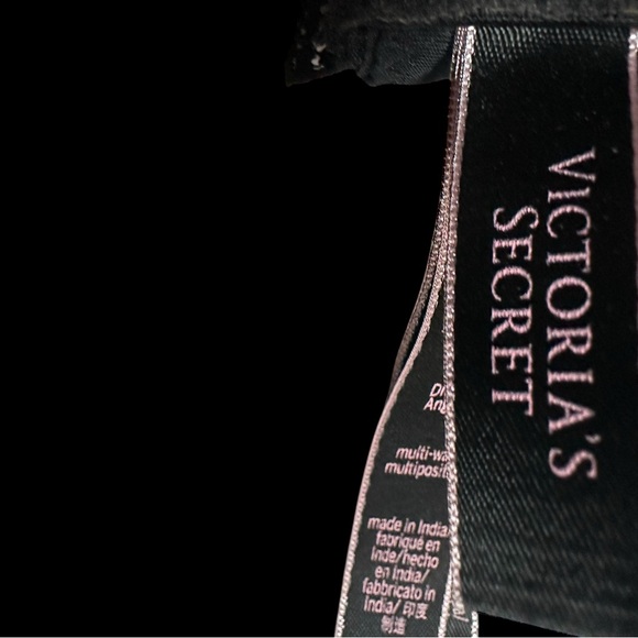 Victoria's Secret Black and Tan Bra Set - Picture 6 of 8